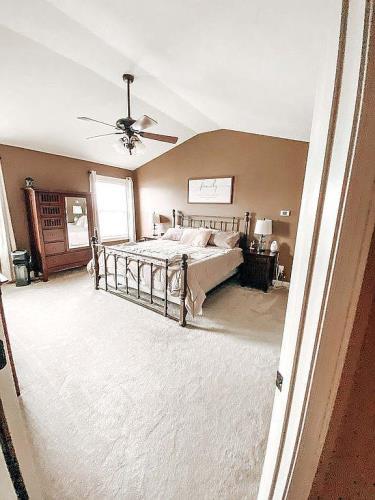 5106 Londonderry Road Bloomington, IL 61705 - Photo 14 of 25 Gallery Image 14