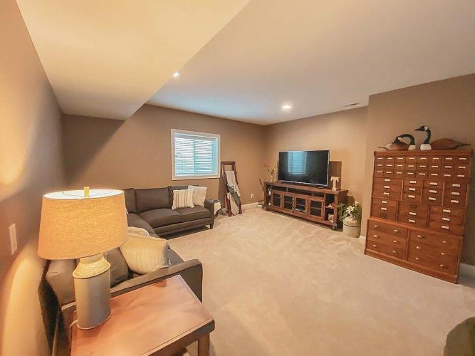 5106 Londonderry Road Bloomington, IL 61705 - Photo 20 of 25 Gallery Image 20