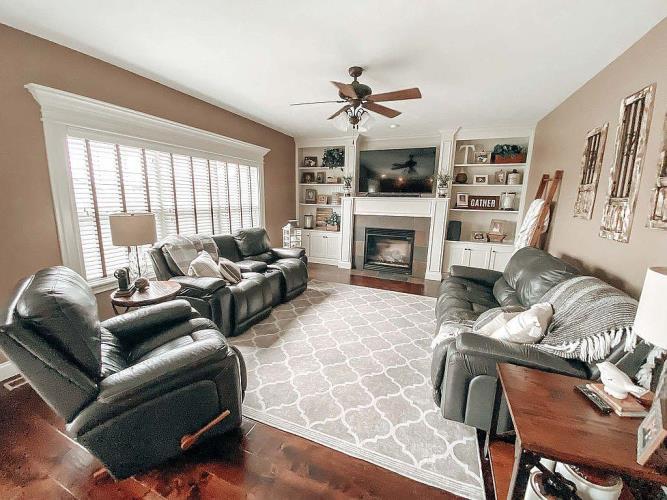5106 Londonderry Road Bloomington, IL 61705 - Photo 8 of 25 Gallery Image 8