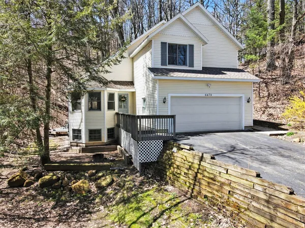 $565,000 | 6479 Lakeshore Avenue, West Olive, MI 49460