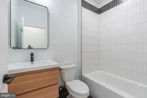 $1,535 | 2414 Frankford Avenue, Unit 5, Philadelphia, PA 19125