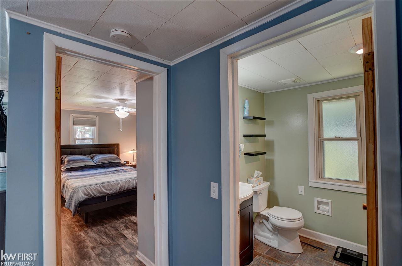 4313 Calkins Road Flint, MI 48532 - Photo 21 of 42 50082329-20.JPG