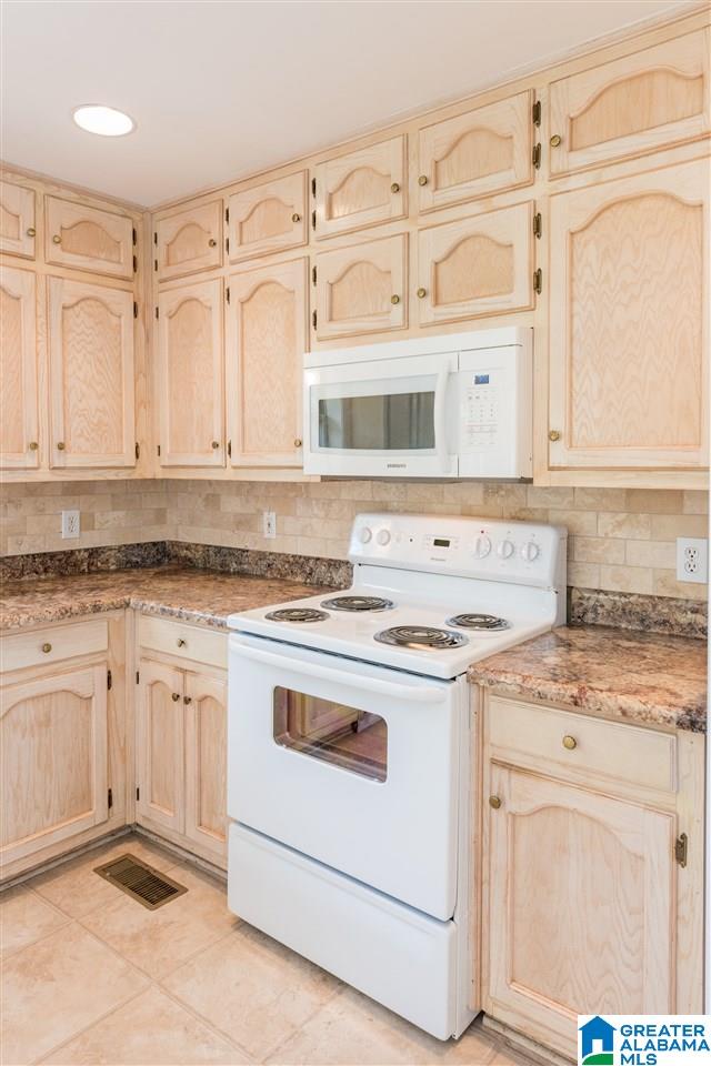 7108 Rowan Road Leeds, AL 35094 - Photo 12 of 41