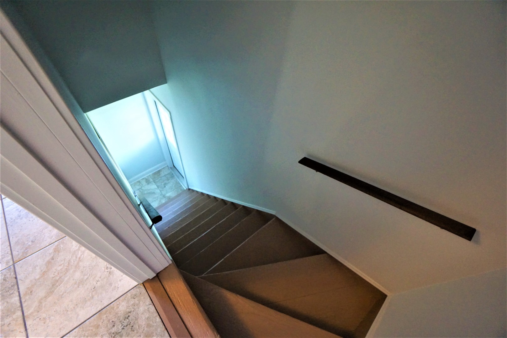 2224 Foster Street Evanston, IL 60201 - Photo 31 of 39 a view of stairs