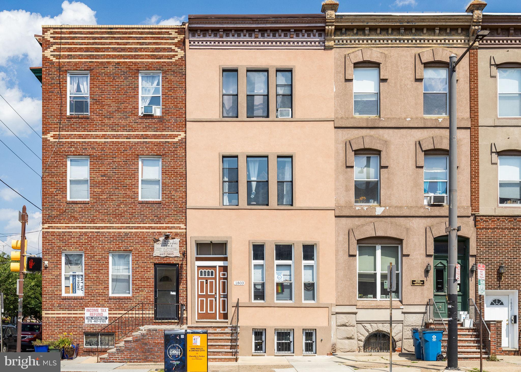 a large building with a lot of windows