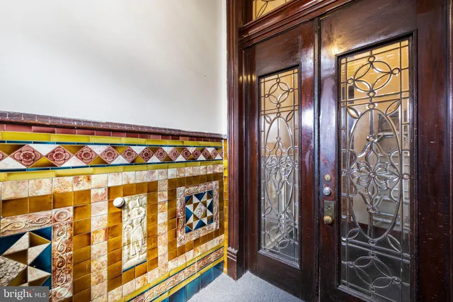 a view of an entryway