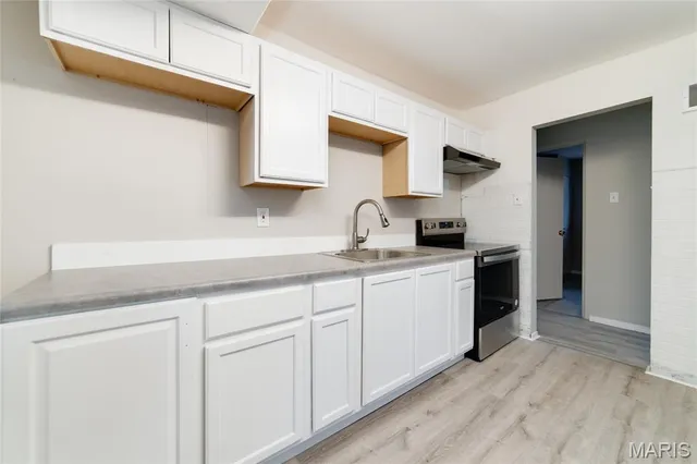 $99,900 | 10769 Spring Garden Drive, St. Louis, MO 63137