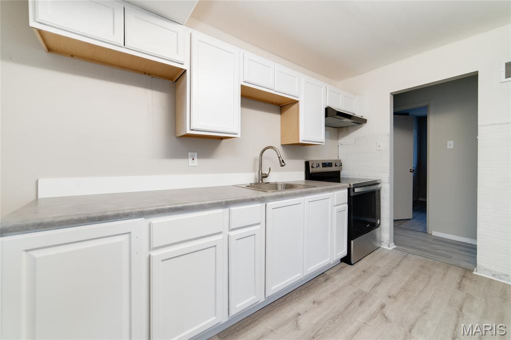 10769 Spring Garden Drive St. Louis, MO 63137 - Photo 7 of 24