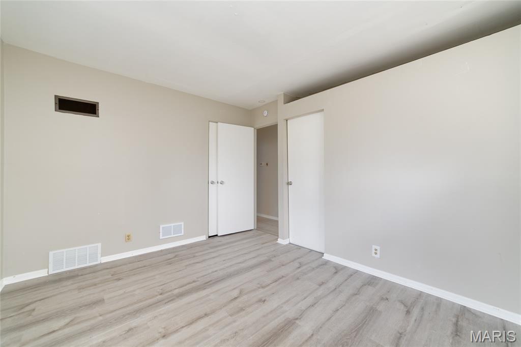 10769 Spring Garden Drive St. Louis, MO 63137 - Photo 10 of 24