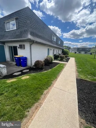 $1,295 | 5403 Oxford Drive, Unit 1, Mechanicsburg, PA 17055