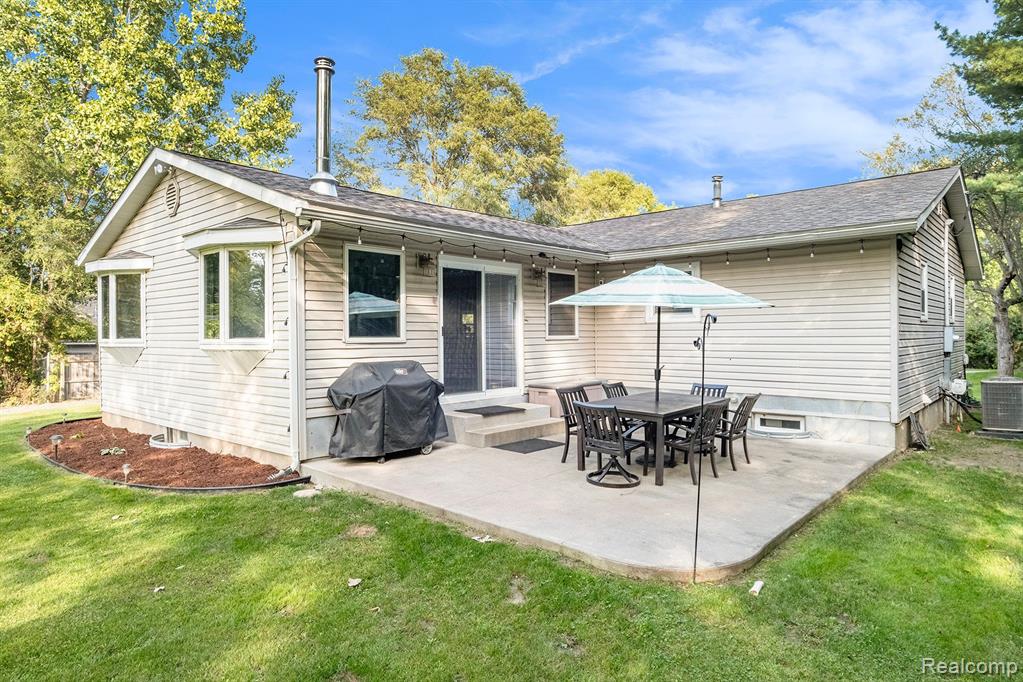 15198 Linden Road Linden, MI 48451 - Photo 28 of 35 Gallery Image 28