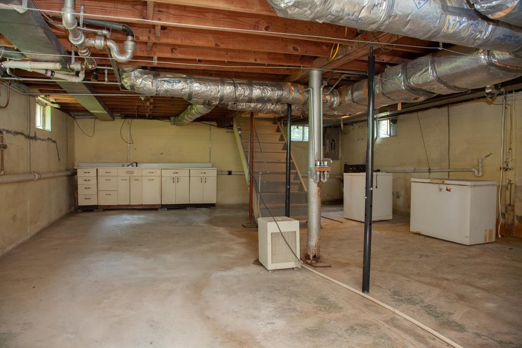 2300 East Lake Road Princeton, IN 47670 - Photo 20 of 23 Gallery Image 20