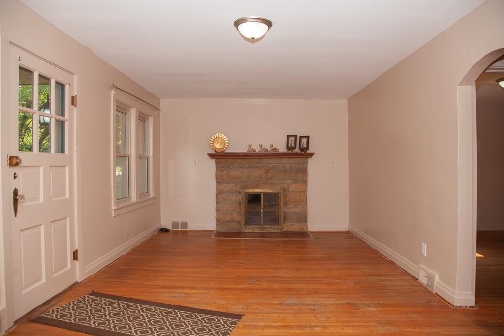 2300 East Lake Road Princeton, IN 47670 - Photo 3 of 23 Gallery Image 3