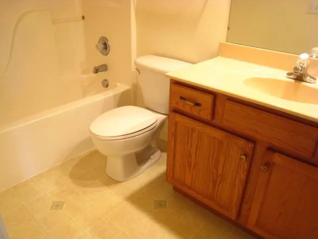 $279,500 | 51824 Wembley Drive, South Bend, IN 46637