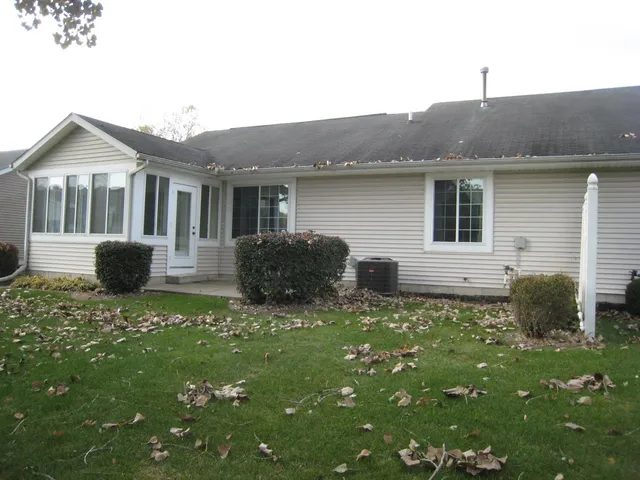 $279,500 | 51824 Wembley Drive, South Bend, IN 46637