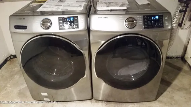 $2,400 | 198 Elmwood Road, Oakhurst, NJ 07755