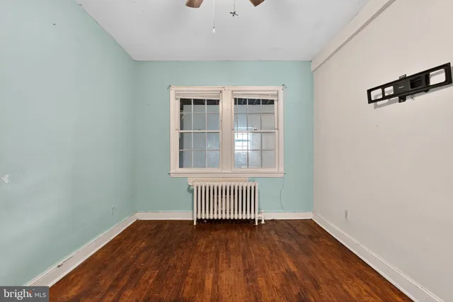 wooden floor in an empty room