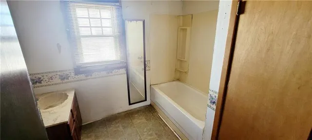 $45,000 | 105 South Lincoln Street, Yates Center, KS 66783