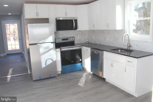 $431,900 | 7967 Foster Avenue, Severn, MD 21144