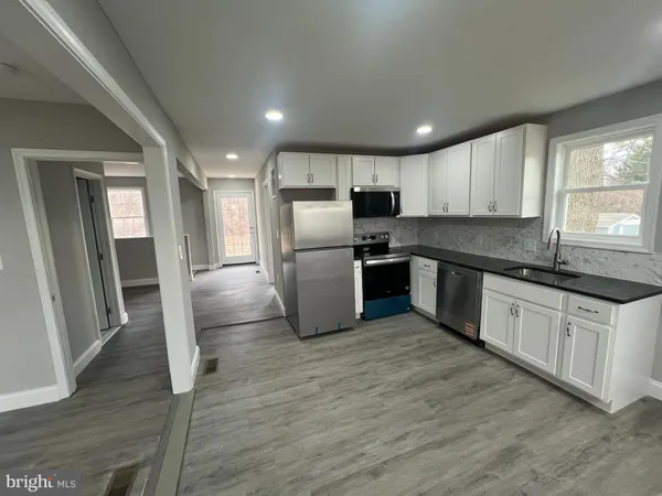 $431,900 | 7967 Foster Avenue, Severn, MD 21144