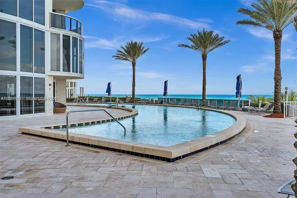 $5,800 | 17201 Collins Avenue, Unit 2305, Sunny Isles Beach, FL 33160