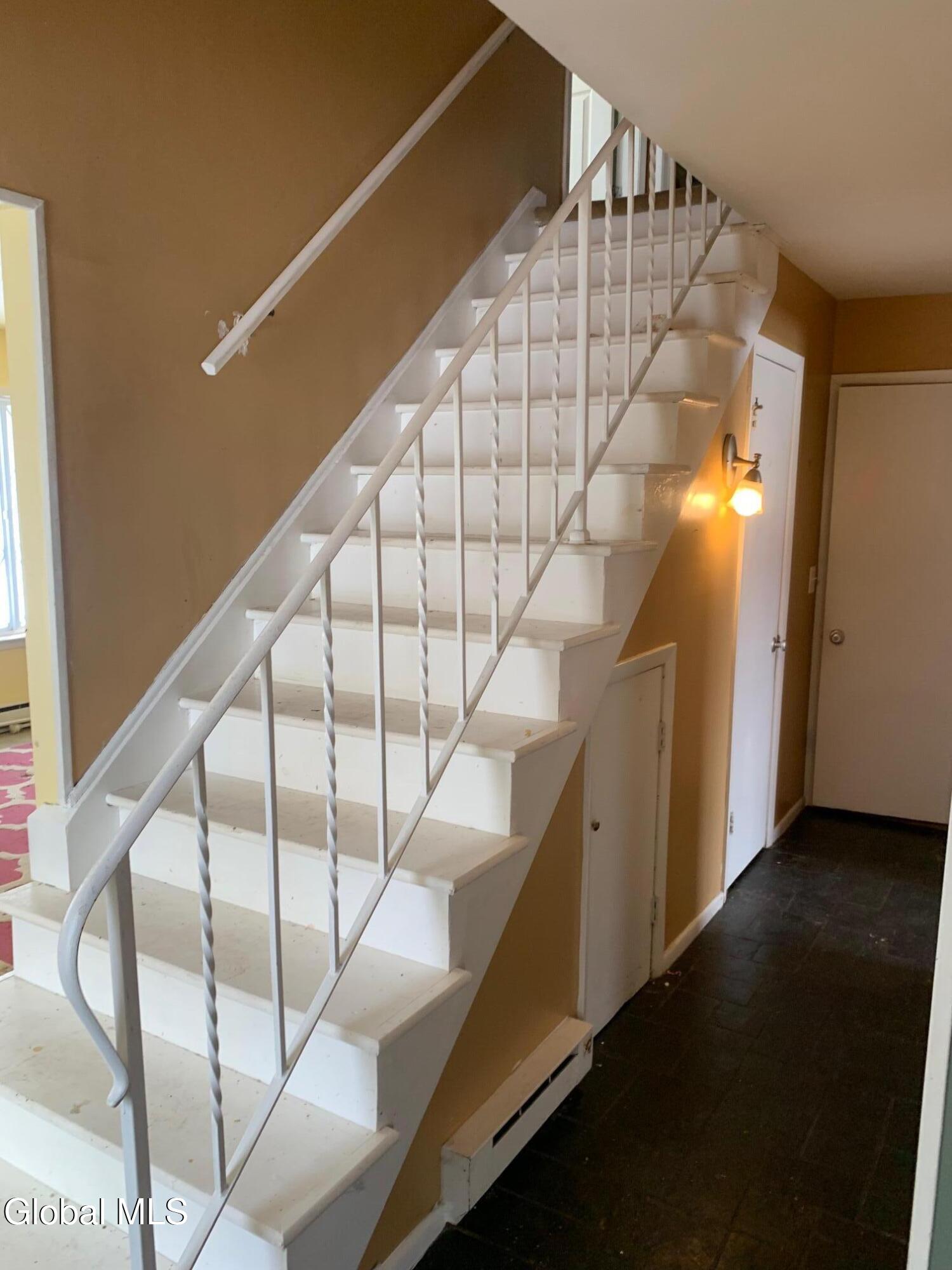 2 Leaf Road Bethlehem, NY 12054 - Photo 5 of 7 2 leaf 5