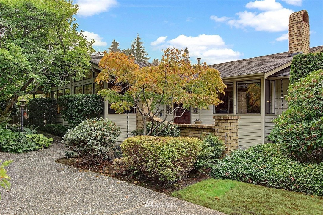 17836 Talbot Road Edmonds, WA 98026 - Photo 1 of 32 Gallery Image 1