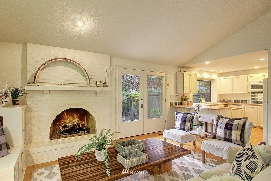 17836 Talbot Road Edmonds, WA 98026 - Photo 12 of 32 Gallery Image 12