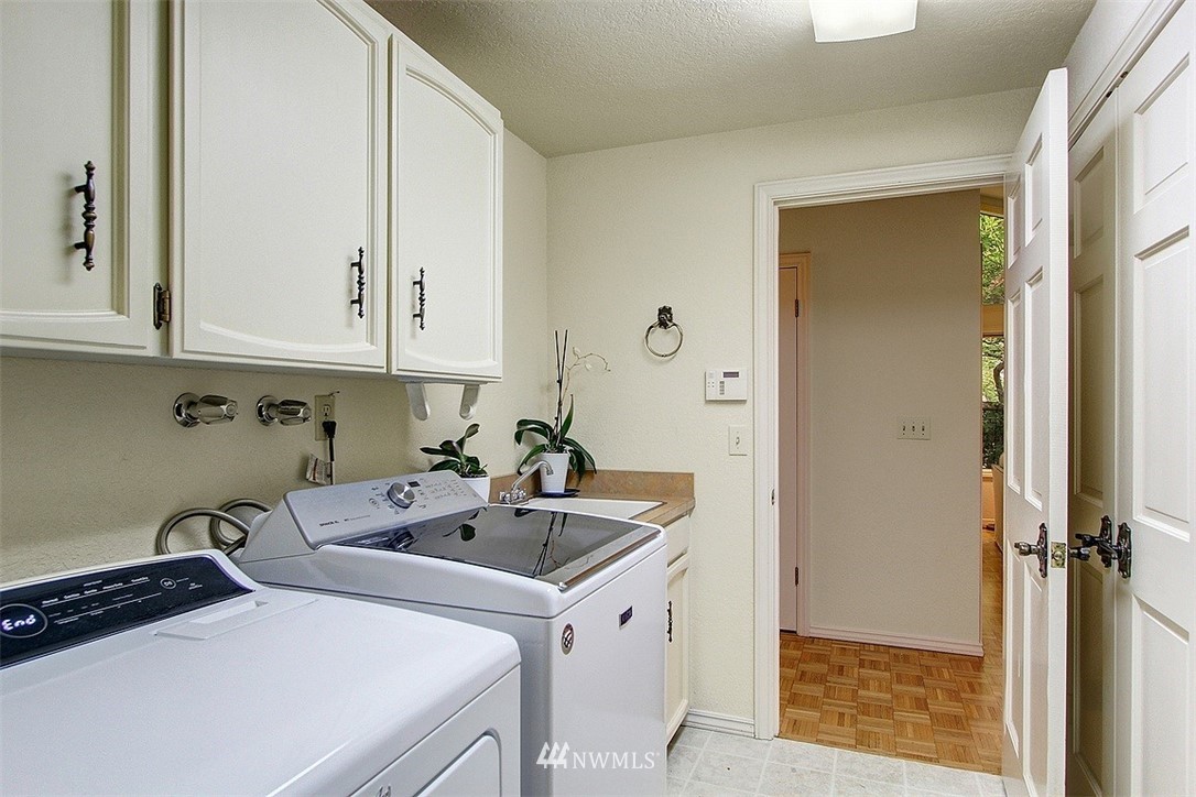 17836 Talbot Road Edmonds, WA 98026 - Photo 26 of 32 Gallery Image 26