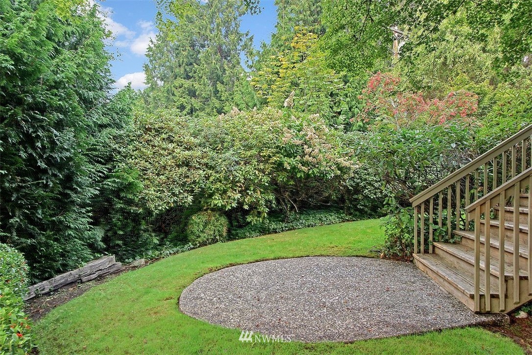 17836 Talbot Road Edmonds, WA 98026 - Photo 30 of 32 Gallery Image 30