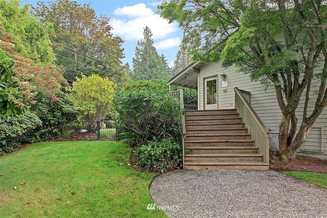 17836 Talbot Road Edmonds, WA 98026 - Photo 31 of 32 Gallery Image 31