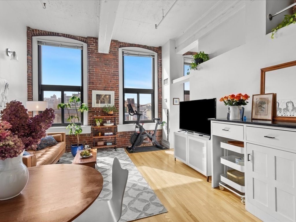 320 West 2nd Street, Unit 407 Boston, MA 02127 - Photo 14 of 24