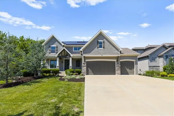 $774,990 | 9106 165th Terrace, Overland Park, KS 66085