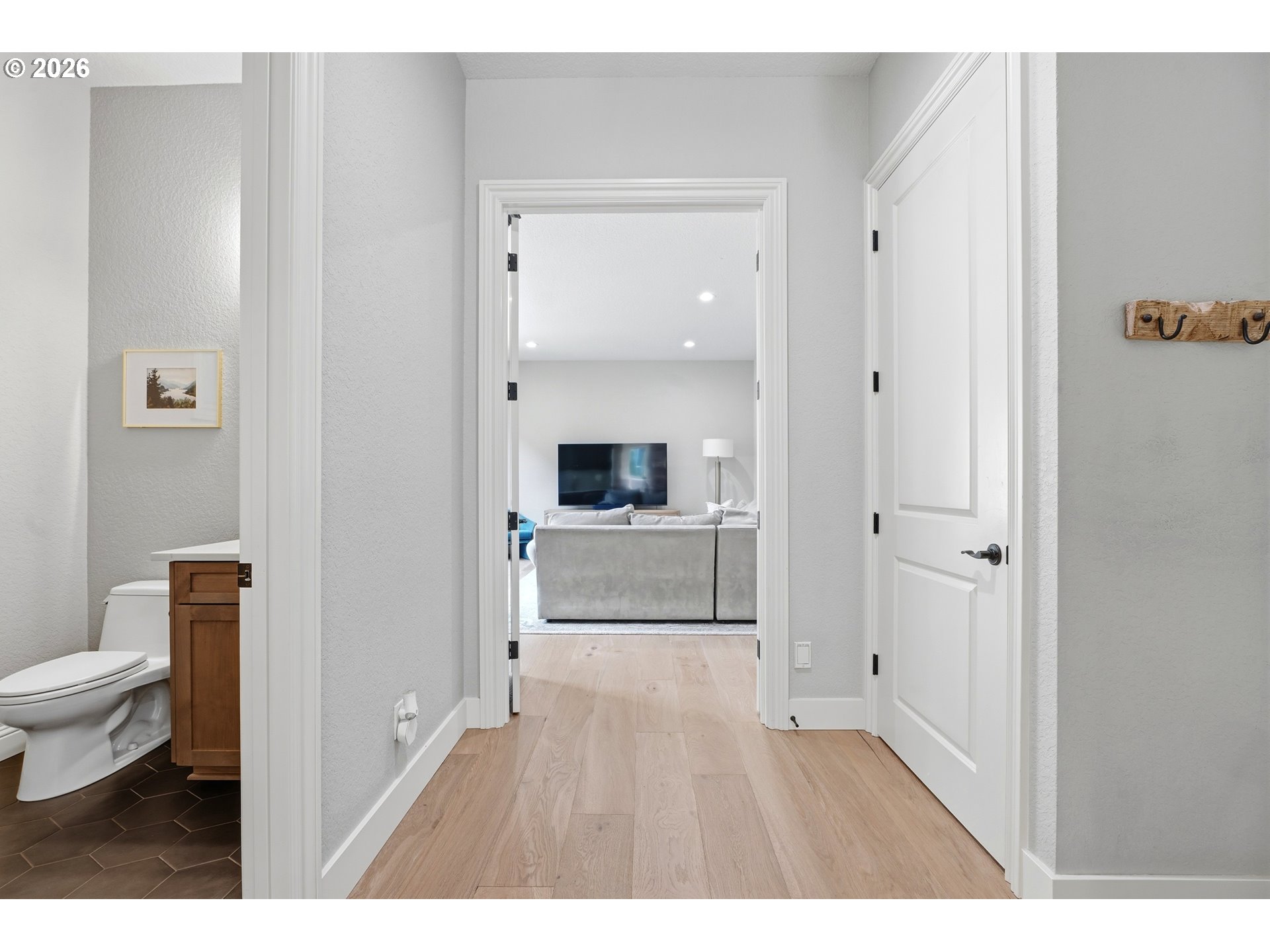 1518 Northwest 37th Avenue Camas, WA 98607 - Photo 17 of 48 Hallway