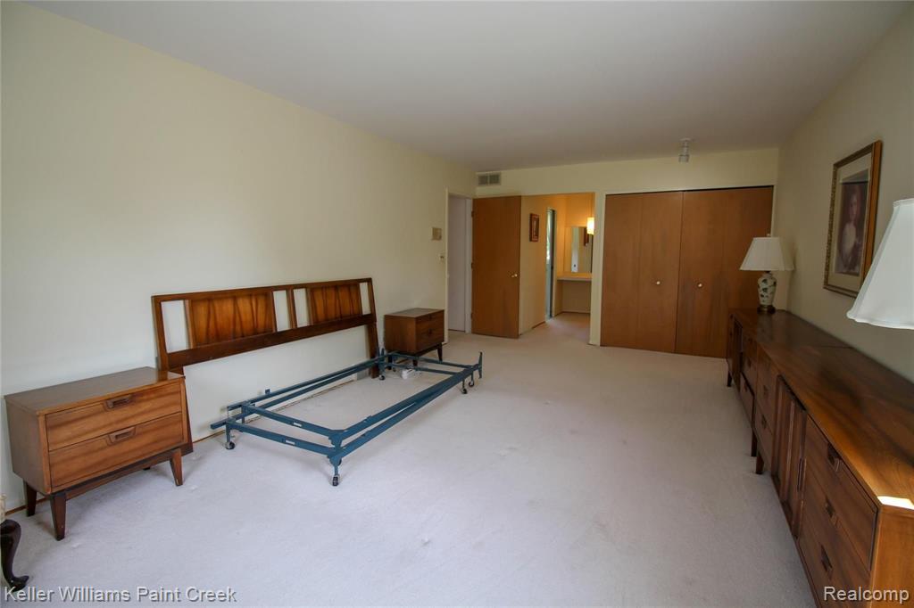 622 Bridgestone Drive Rochester Hills, MI 48309 - Photo 21 of 45