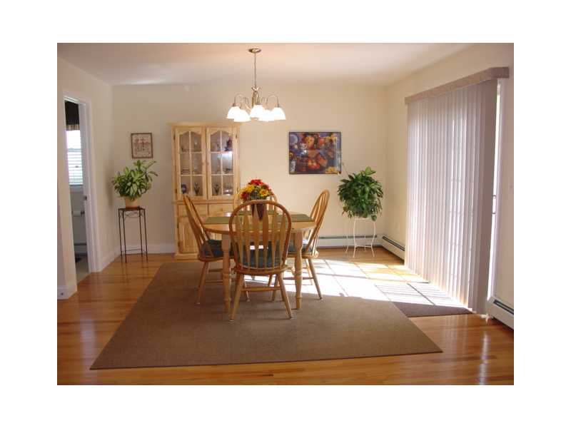 25 Hamilton Street Woonsocket, RI 02895 - Photo 5 of 14 Dining Room.