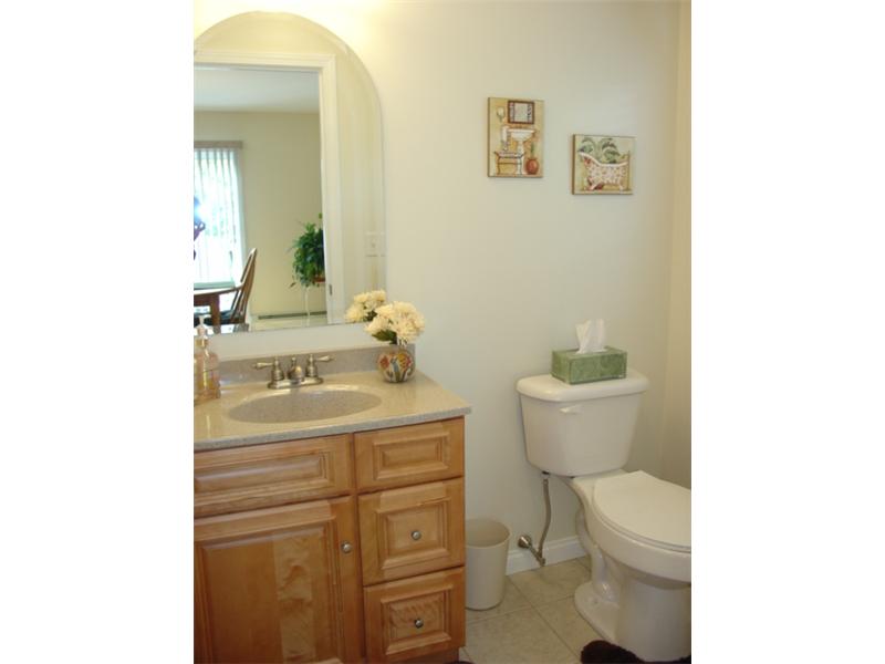 25 Hamilton Street Woonsocket, RI 02895 - Photo 10 of 14 Bathroom.