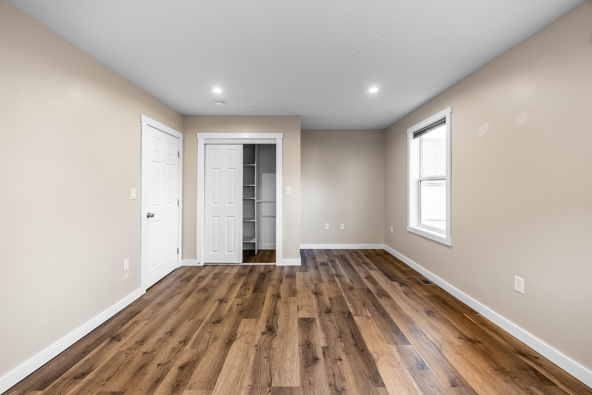 233 Palm Street Bangor, ME 04401 - Photo 17 of 31 233 Palm Interiors-5