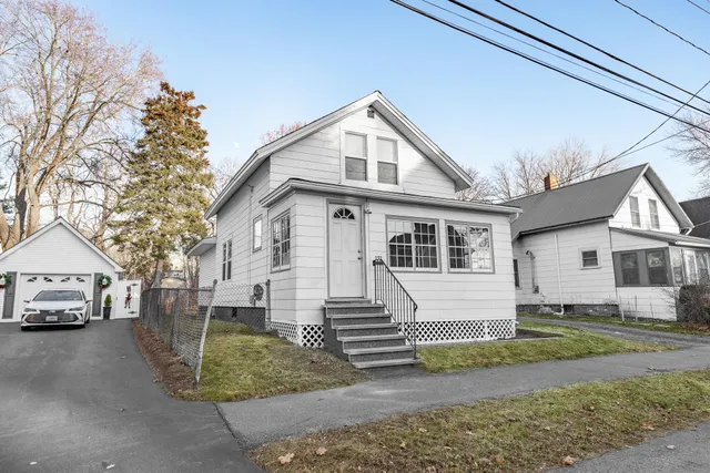 $259,900 | 233 Palm Street, Bangor, ME 04401