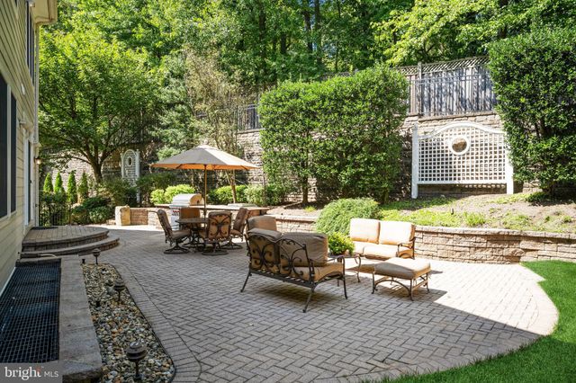 $2,715,000 | 1573 Maddux Lane, McLean, VA 22101