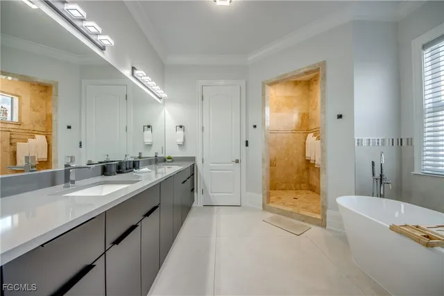 $3,350,000 | 1436 Viking Court, Cape Coral, FL 33904