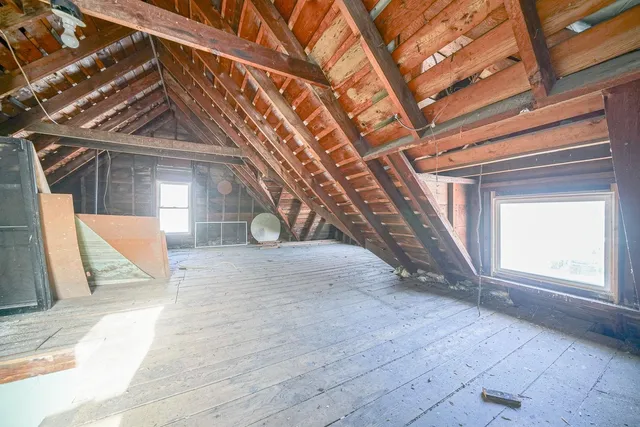 $159,900 | 408 South 5th Street, Oregon, IL 61061