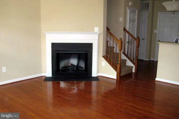 $2,975 | 19263 Winmeade Drive, Leesburg, VA 20176