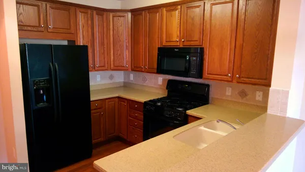 $2,975 | 19263 Winmeade Drive, Leesburg, VA 20176