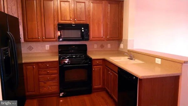 $2,975 | 19263 Winmeade Drive, Leesburg, VA 20176