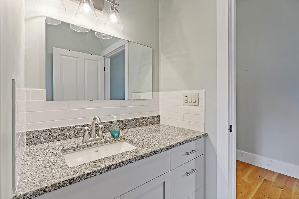 15 Middle Street, Unit 3 Hallowell, ME 04347 - Photo 30 of 57