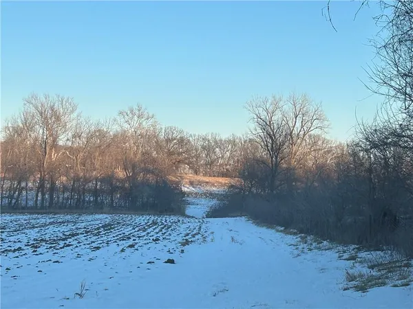 $1,092,500 | Albany Road, Orrick, MO 64077