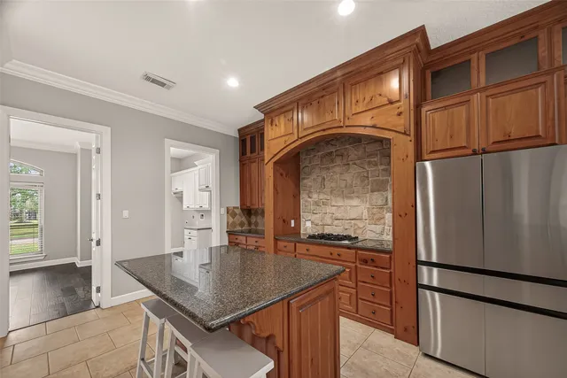 $720,000 | 51 English Oak Court, Lake Jackson, TX 77566