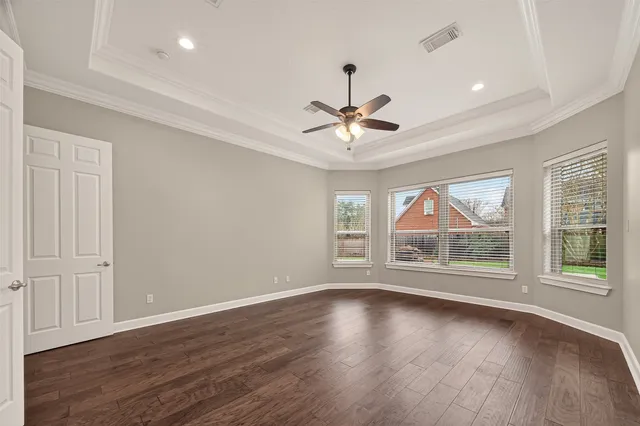 $720,000 | 51 English Oak Court, Lake Jackson, TX 77566