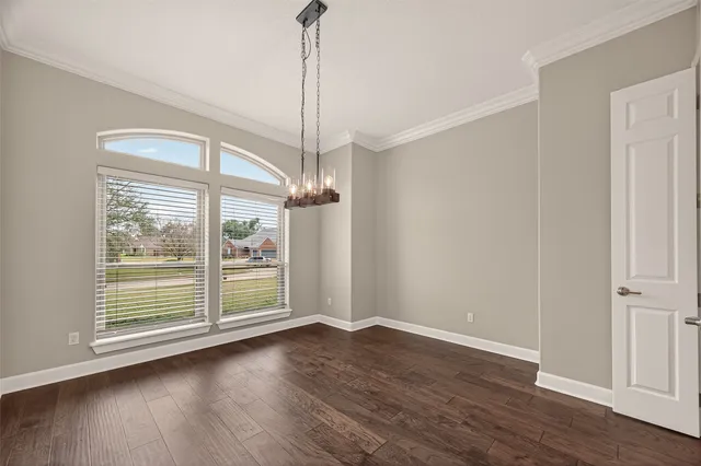 $720,000 | 51 English Oak Court, Lake Jackson, TX 77566